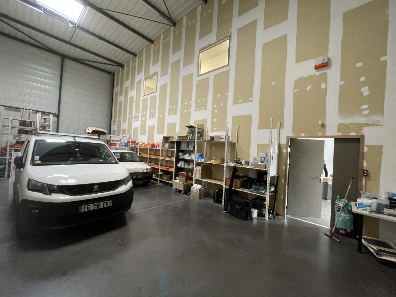 Local d'activité Saint-Priest 304m² Location local d'activité Saint-Priest Rhône OLACT2108883 4